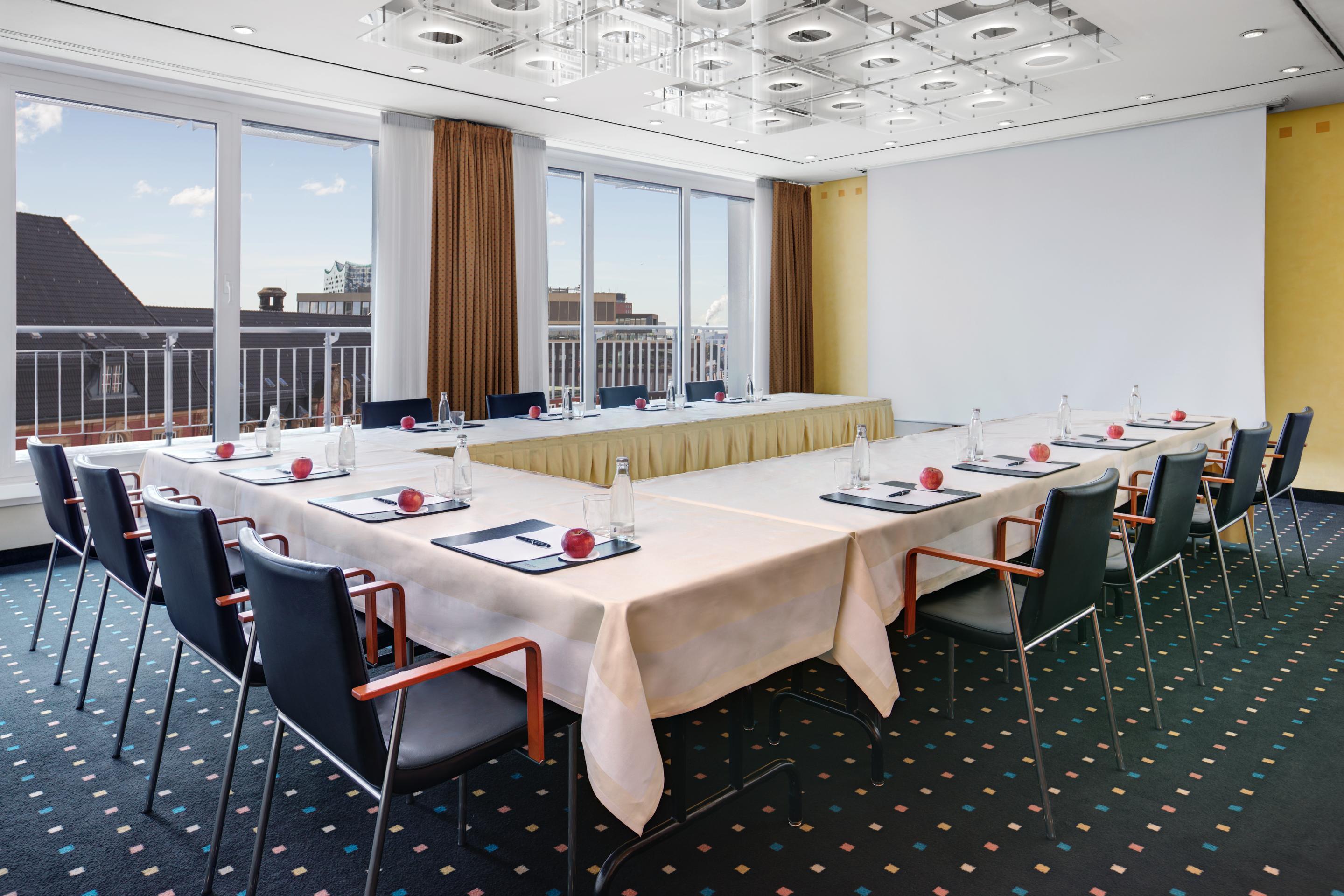 Steigenberger Hotel Hamburg Exterior photo Meeting room