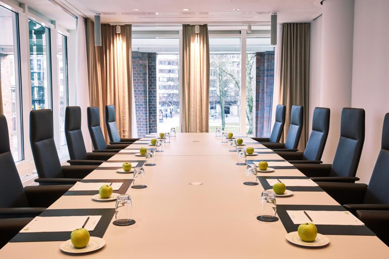 Steigenberger Hotel Hamburg Exterior photo Meeting room
