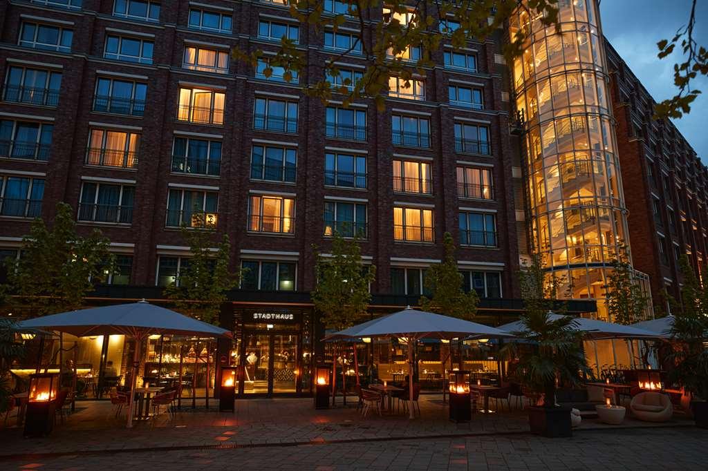 Steigenberger Hotel Hamburg Exterior photo The Hotel